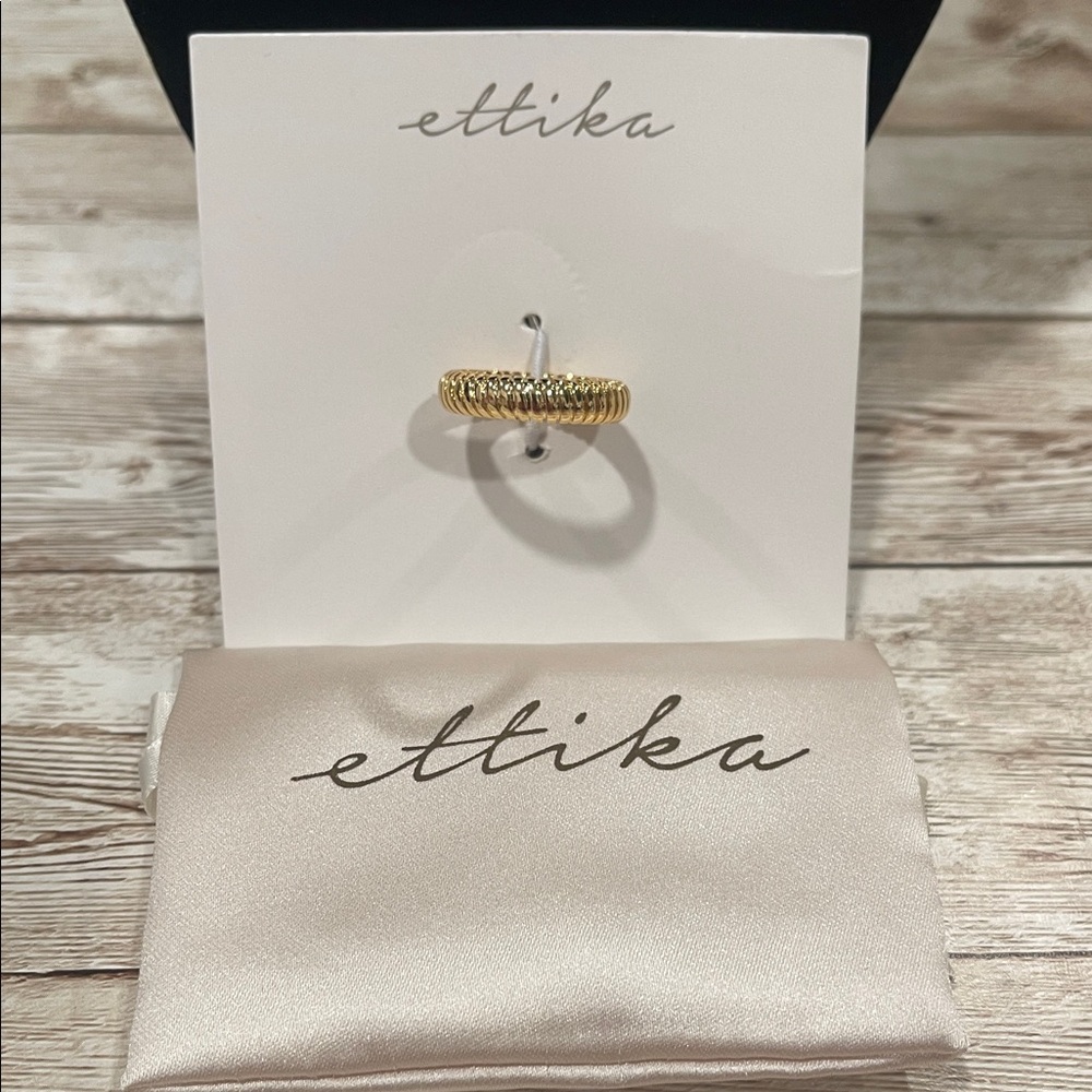 Ettika Gold Toned Ring‎ Size 7